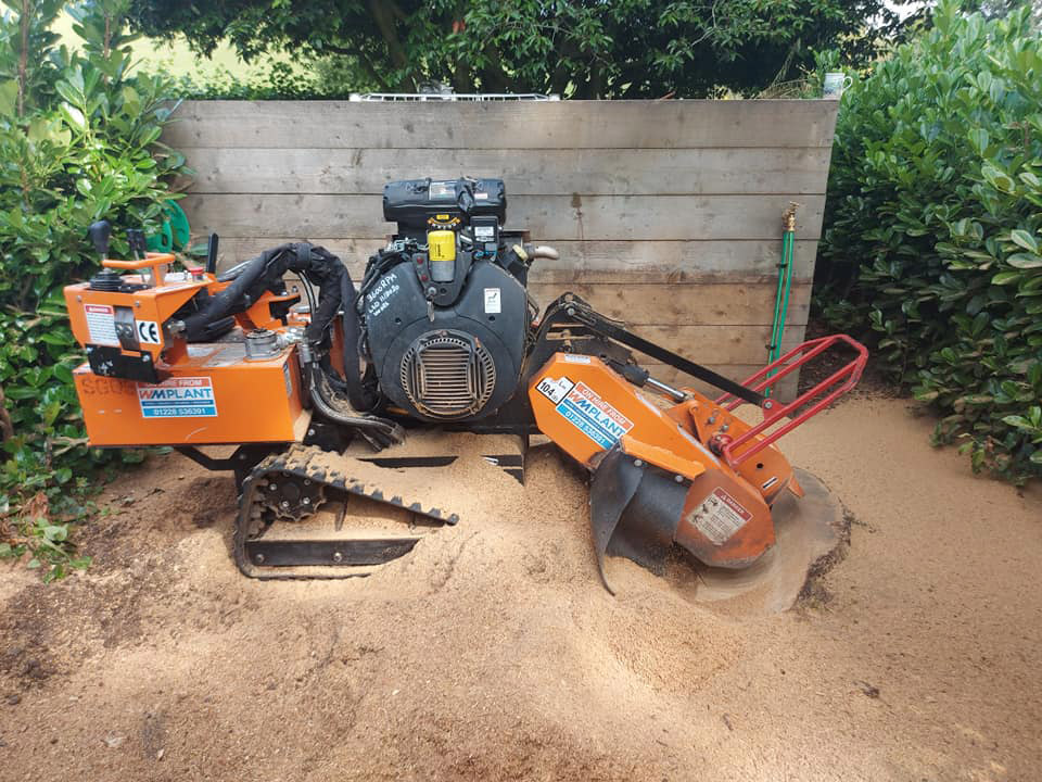 Tree stump grinder equipment